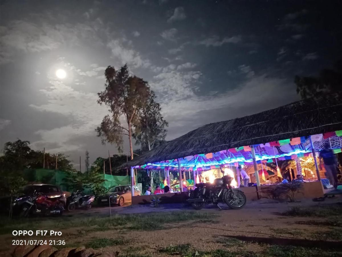 Island Vibes Hampi Guesthouse エクステリア 写真